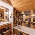 La Maison Les Peupliers Hotel