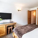 Hotel La Maison Les Peupliers Courchevel