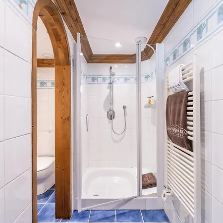 La Maison Les Peupliers Hotel